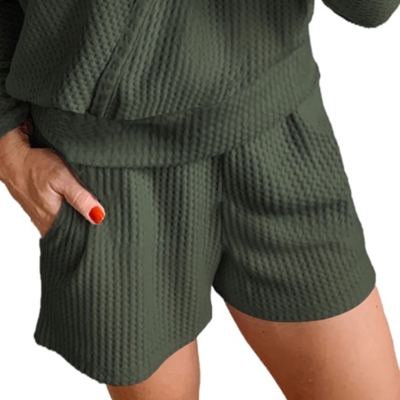 Waffle Knit Thermal Hoodie Short Set Forest Green - Picture 7 of 9
